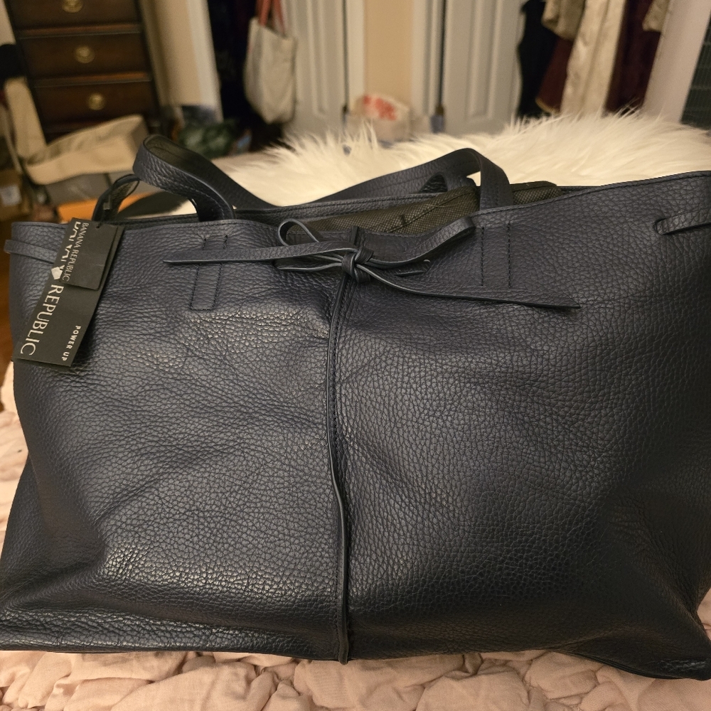 Banana Republic Leather Power Up Tote With Bow